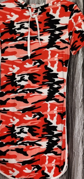 Camo Print Body Fitting Dress - Picture 4 of 4